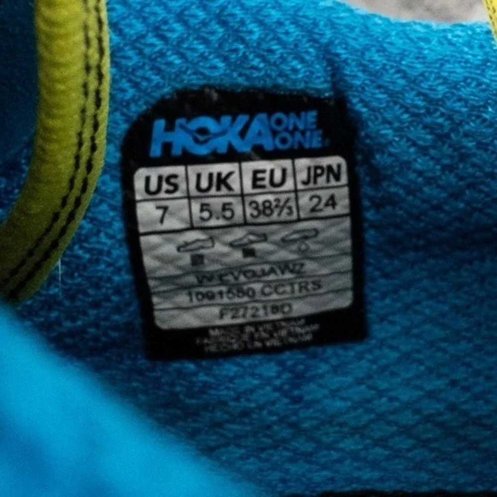 Hoka One One hoka one